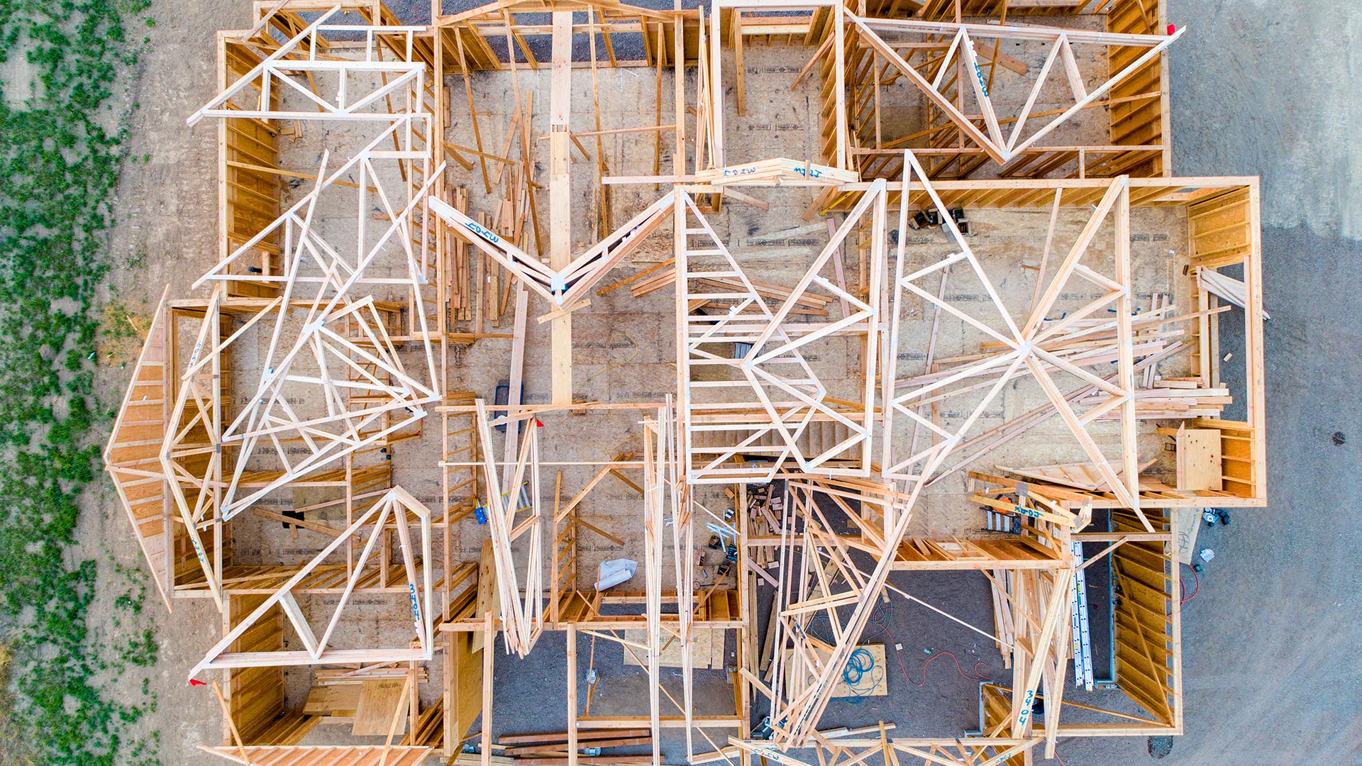 Quincailleries et grossistes en matériaux de construction